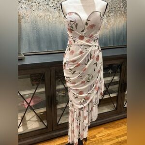 JLUXLABEL Beige & Floral Strapless Plunge Dress